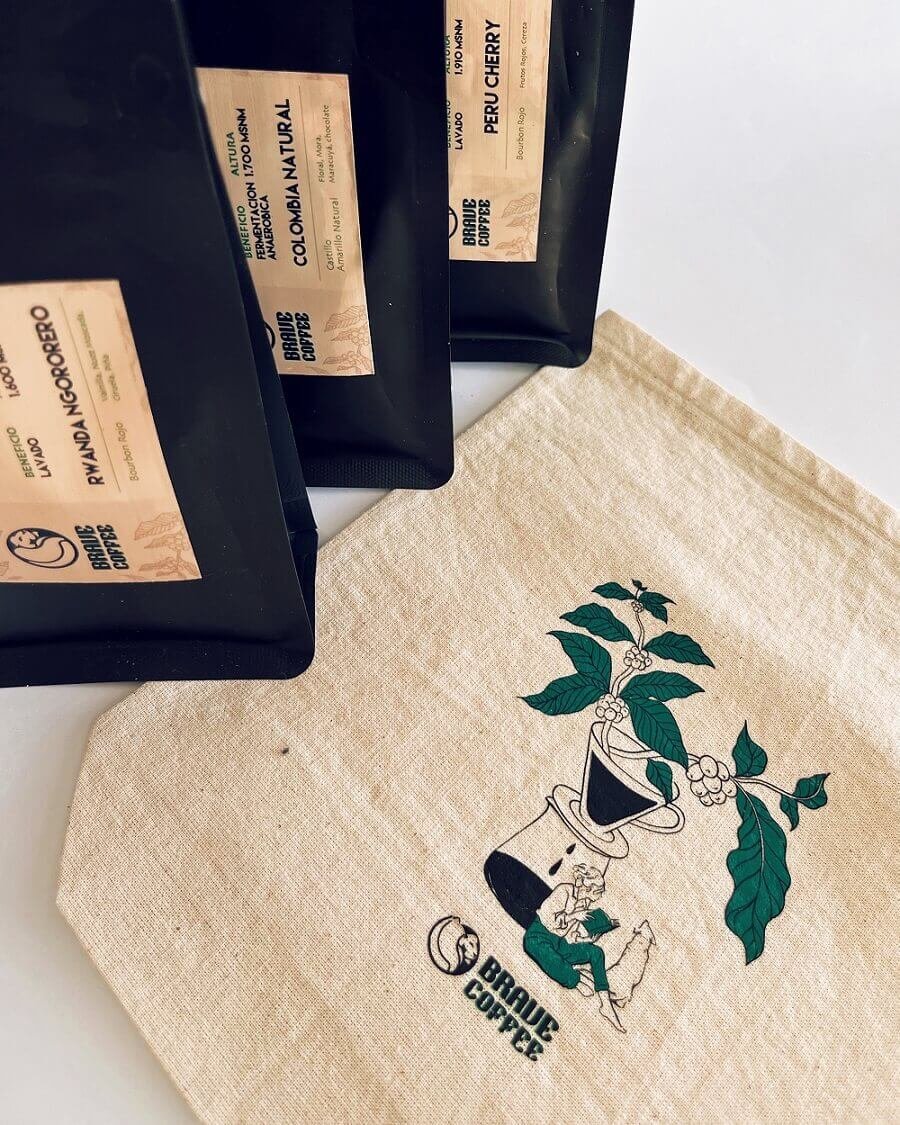 nuestro paquete de regalo con 3 de nuestros cafés